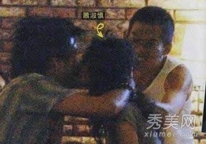 14大女星遭富豪掀裙大尺度露底泄春光