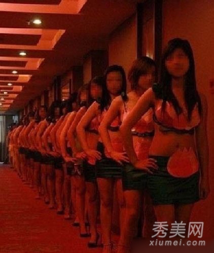 记者偷拍曝光“色情之都”东莞地下妓院