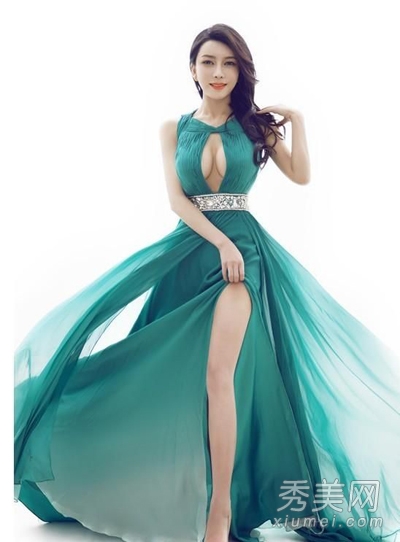 ����װ����˭����holdס �̵�Ů�ǵ���ȹ�����߹�