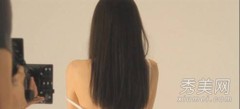 日本AV女优工作现场照曝光 捆绑拍虐待戏