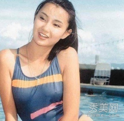 ����СS��־�� Ů�����߶��߹�¶��¶����