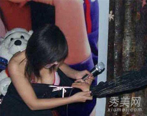 被当众撕衣走光任人看的10大女星