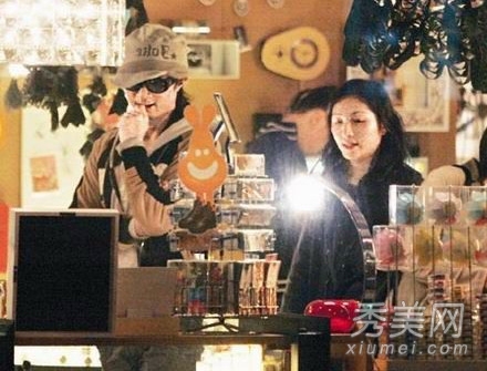 �ž޻�������� ����Ů��������Ƭ�ع�