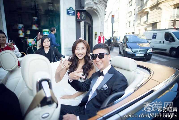孙红雷巴黎大婚晒婚纱照 与妻子相恋七年