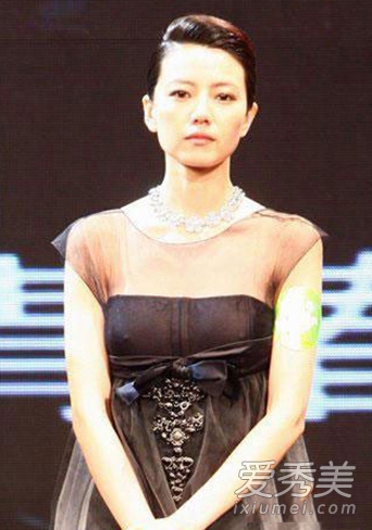 揭秘10大不爱穿内衣的漂亮女星