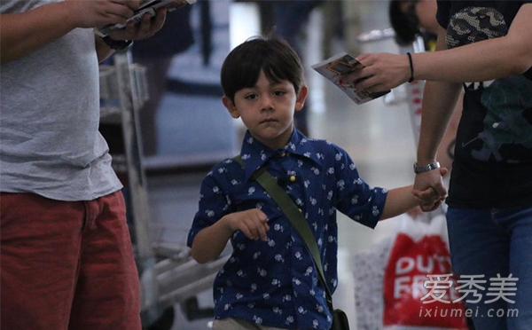 ����һ˫��Ѫ��Ů��Ƭ���̵�