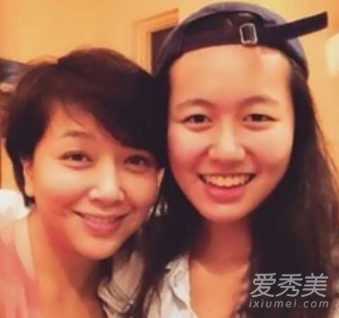 江珊17岁女儿近照曝光 清纯甜美