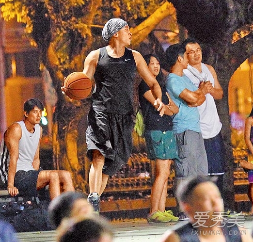 ����Ů����˭ Peagg������Ƭ�ع�