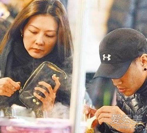 ����Ů����˭ Peagg������Ƭ�ع�