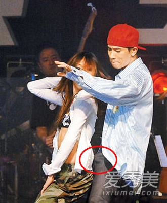 �����ۣ���͵Ϯ���嵱����������Ӧ������_����ɧ�ŵ�����