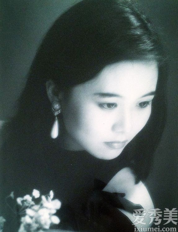 �Ϸ�������Ƭ�����ع� �Ϸ�������ѩ��������_�Ϸ�������˭