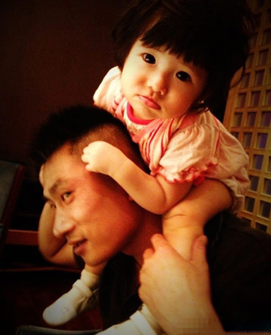 郭羡妮老公很穷吗 郭羡妮老公朱少杰资料照片背景_郭羡妮老公做什么的