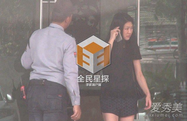 41岁钟汉良妻子女儿照片首曝光 坐实隐婚传闻_钟汉良的老婆