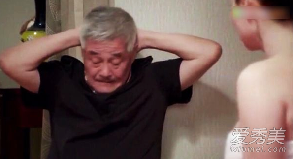 ��尮��8��������ԡϷ����һ�� ��������¶��������_�����ȱ��Ա�ɽǱ����