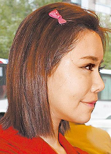 ̨�塰����Ů������˹������ǰ���ճ�þ���_˹������ǰ��Ƭ