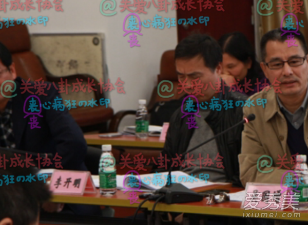 吴亦凡亲生父亲疑曝光 吴亦凡父亲是谁家庭背景被扒_吴亦凡家庭情况