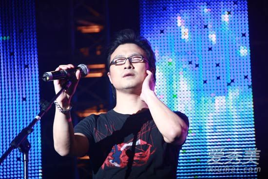 宋小宝出轨女粉丝3年!那些被曝睡粉丝的明星_宋小宝睡粉丝