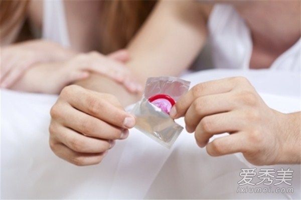 保险套戴几层才安全?正确戴套套的方法你做对了吗_避孕套怎么用啊