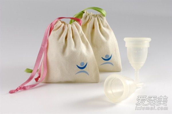 月亮杯长什么样?如何正确使用呢_月亮杯使用方法图片