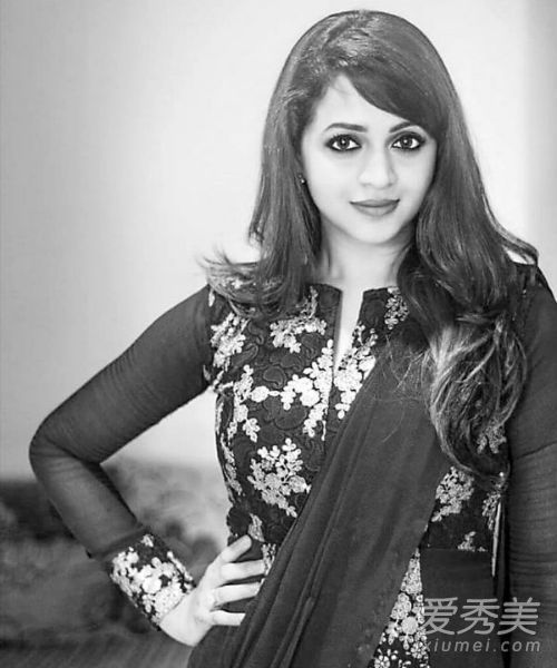 ӡ����Ů�ǹ�����Bhavana������ ������Ů��ŭ��Ǳ����_������Ů��