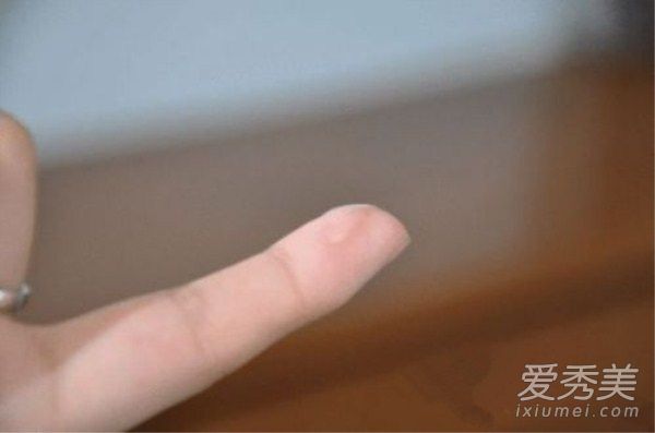 女用避孕套怎么戴 女用避孕套真人演示图解