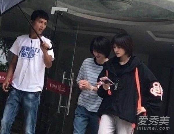 郑爽替身叫什么 郑爽替身妍妍照片微博个人资料曝光