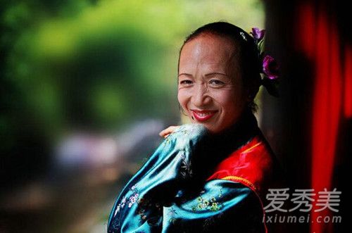 给媒人红包多少合适 答谢媒人送什么礼物好