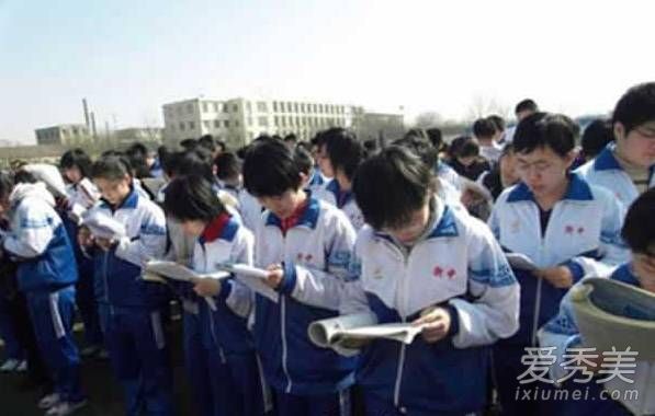 ��ˮһ�кͺ�ˮ��ѧ��һ��ѧУ�� ��ˮһ�кͺ�ˮ��ѧ��ʲô����