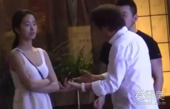 杨采钰个人资料父母家庭背景扒皮 刘亦菲干爹陈金飞真实关系