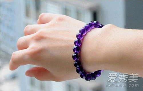 紫水晶手链有什么寓意 紫水晶适合戴在哪只手
