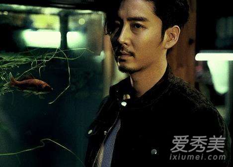 ��ҹ׷�׸������˭�ݵ� ��ҹ׷�׸���骰����߸�������΢��