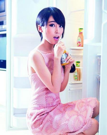 2013年女星最新走光照 赵丽颖柳岩上下失守