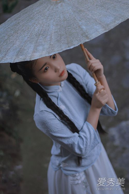 Ů����ս�޵���¶�� ���͸��װ¶