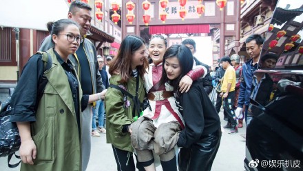 蒋依依小时候照片曝光 蒋依依小时候图片大全