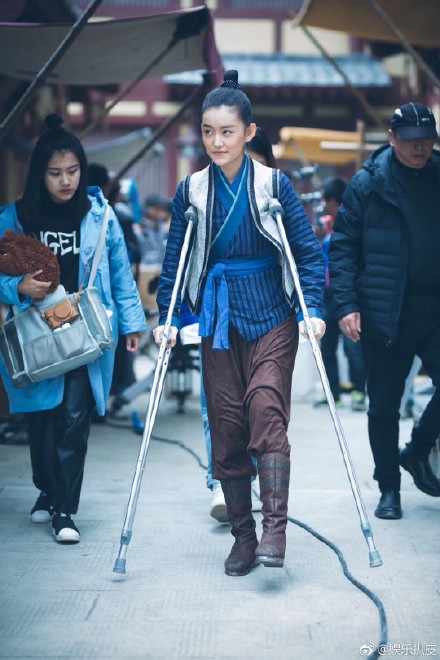 蒋依依小时候照片曝光 蒋依依小时候图片大全