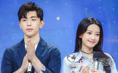 ���׵ĸ�ĸ�Ǹ�ʲô�� ���׸������ϼ�ͥ��������