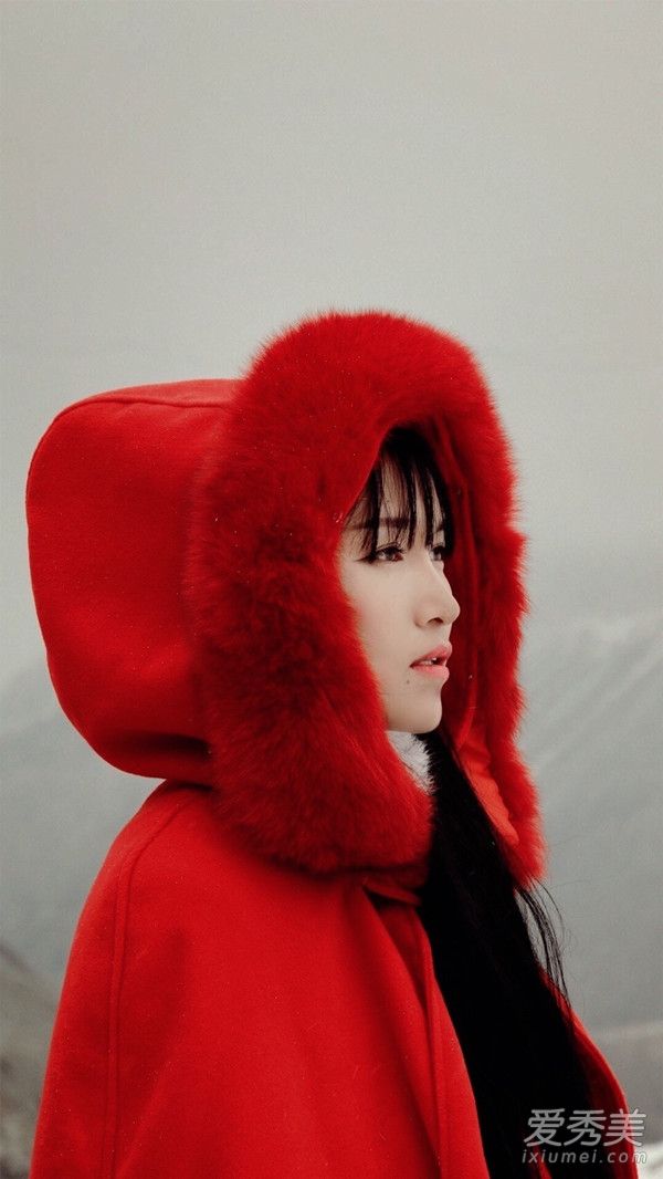 李子柒父母怎么去世的 李子柒是住在山里吗