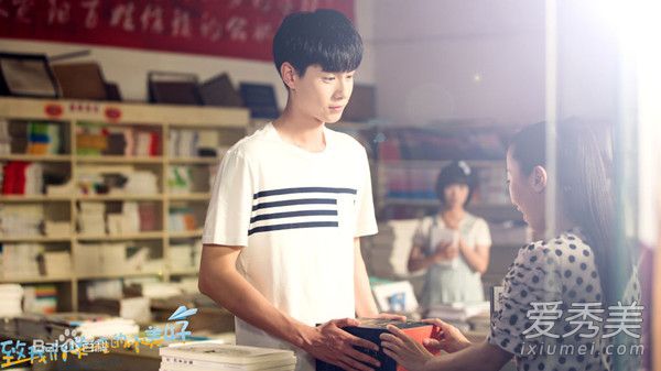 ��һ����������ֽͼƬ��ȫ ��һ����ģ����