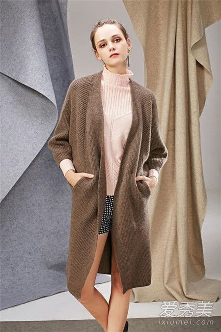 卡其色配什么鞋子 卡其色鞋子配什么颜色上衣和裤子
