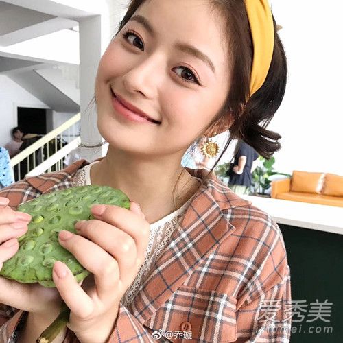 ��һ������Ů�������˭ ��诸������Ͻ���ͼƬ