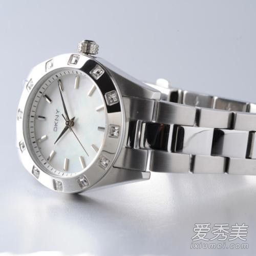 DKNY�ֱ���ʲô���� DKNY��ʲô���ӵ��ֱ�