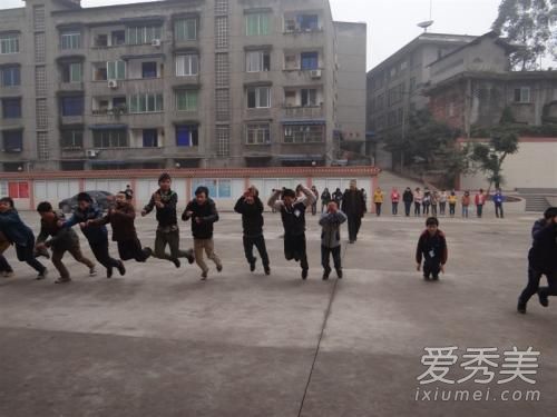 蛙跳和深蹲哪个好 蛙跳和深蹲哪个更壮阳