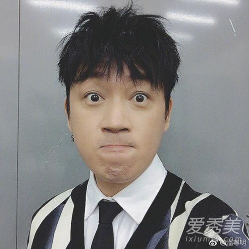 潘粤明后台自拍是怎么回事 潘粤明现在再婚了吗