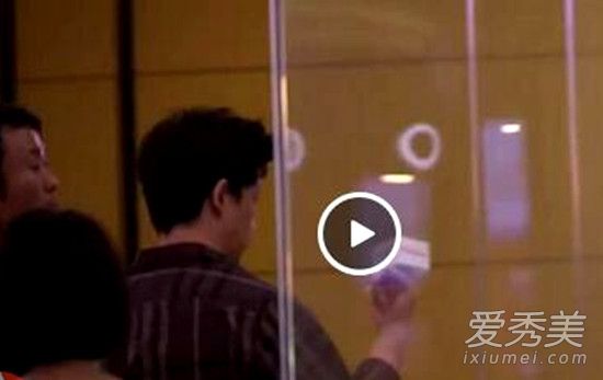 潘粤明后台自拍是怎么回事 潘粤明现在再婚了吗