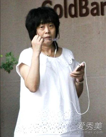 60岁葛优老婆近照曝光 葛优老婆贺聪个人资料年轻时候照片