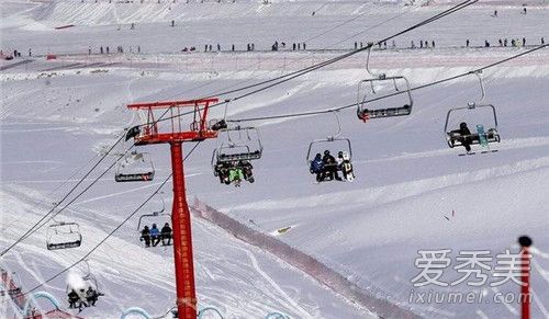 小孩滑雪场坠落怎么回事 冬季滑雪注意事项有哪些