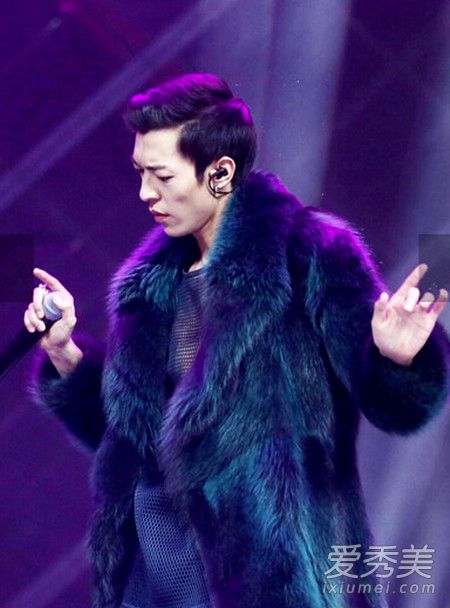 ż����ϰ������������˭ �������Ӹ�������������Ƭ���ݱ���