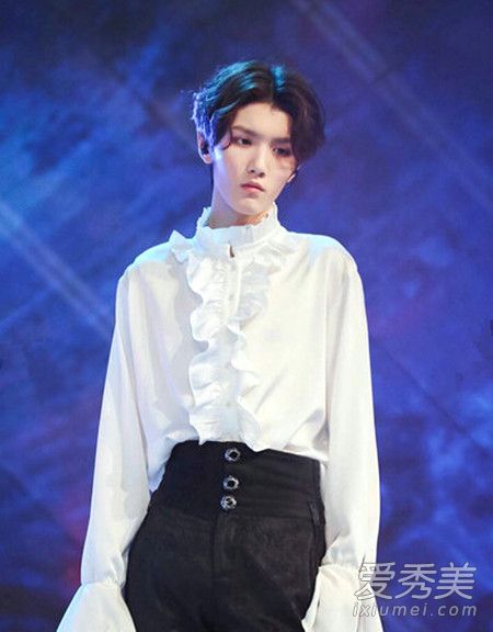 ż����ϰ������������˭ �������Ӹ�������������Ƭ���ݱ���