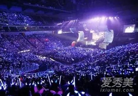 蔡徐坤的应援色是什么颜色 蔡徐坤应援色和口号