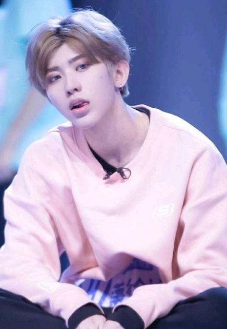 ��������ӦԮɫ��ʲô��ɫ ������ӦԮɫ�Ϳں�